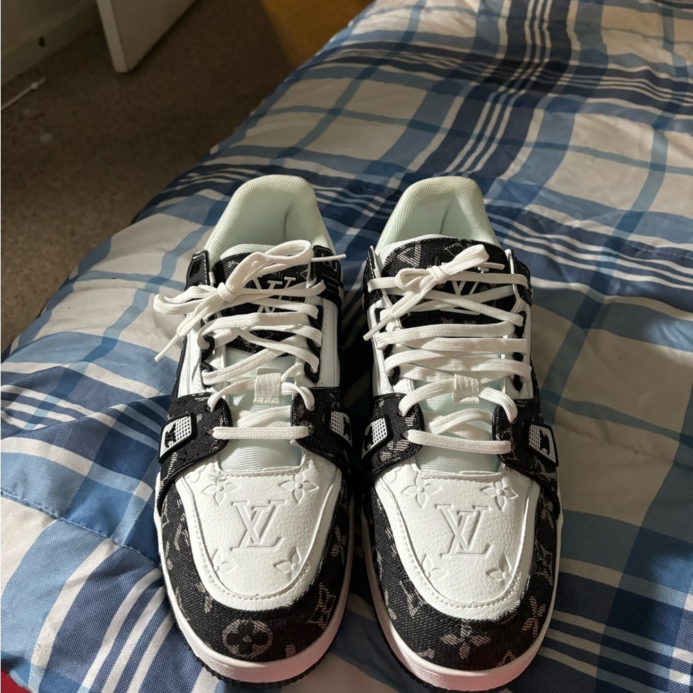 Louis Vuitton trainer shoes